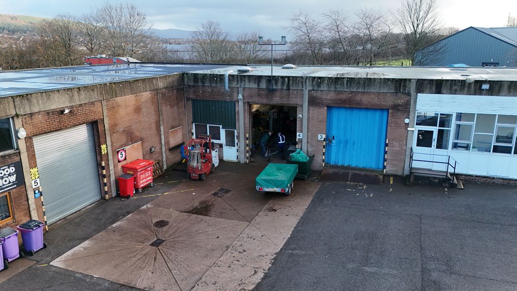 Property photo 3 of 4