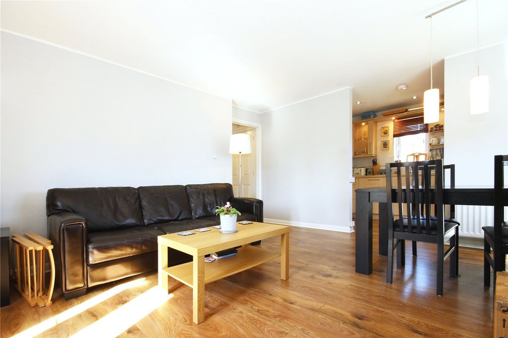 Property photo 3 of 12 Picture No. 34