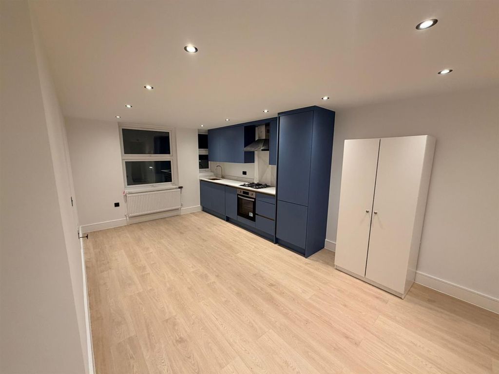 Property photo 1 of 5 F6 Bex l.Jpg