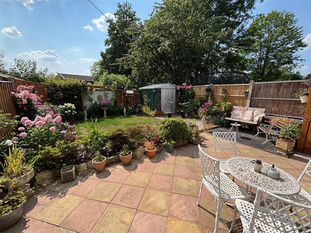 Property photo 2 of 19 Picture No. 22