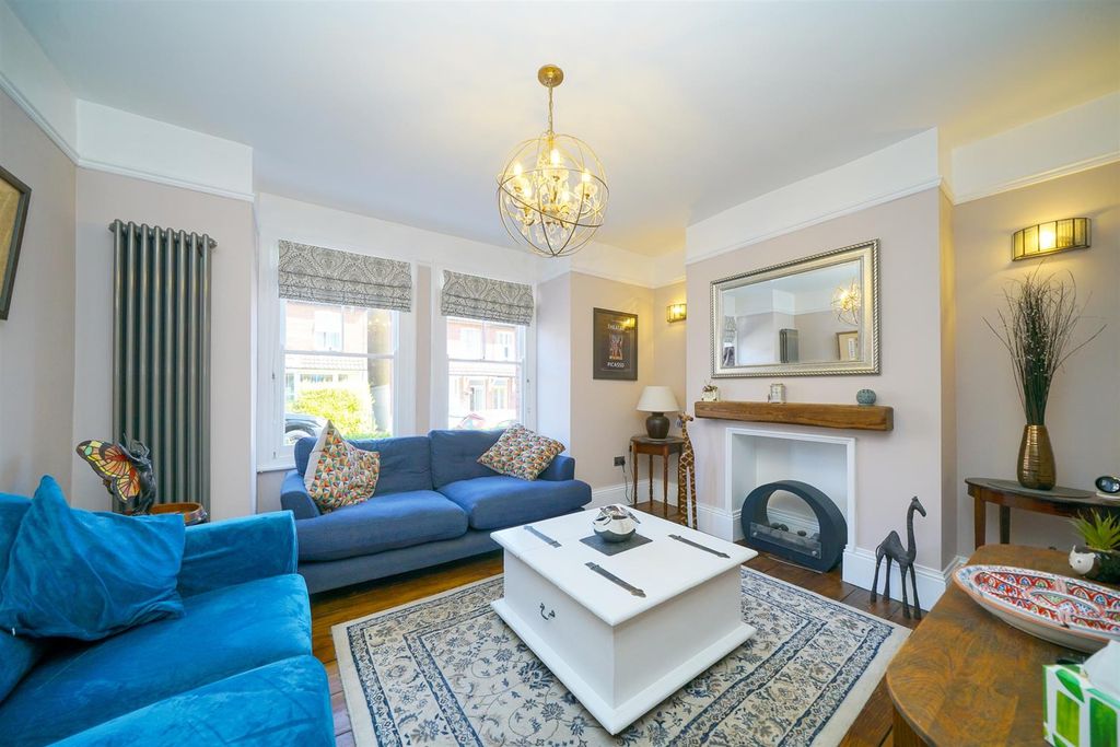Property photo 2 of 30 14-Burnham-Road-1012N.Jpg