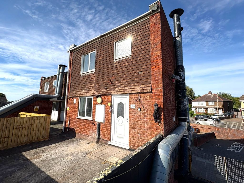 Property photo 1 of 16 Picture No. 14