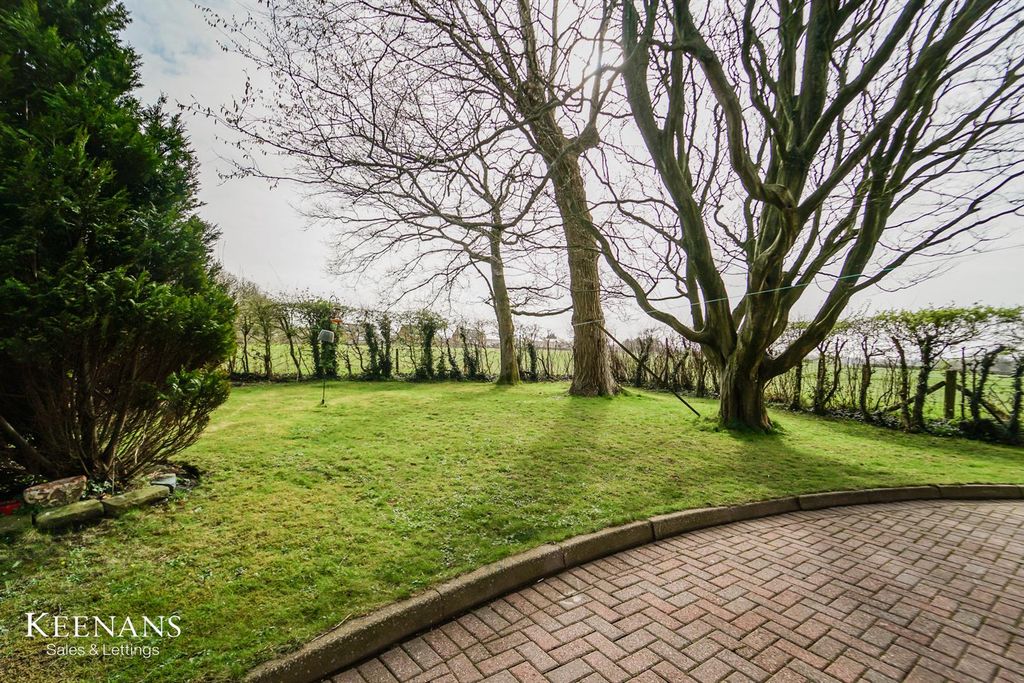 Property photo 3 of 50 42.Jpg