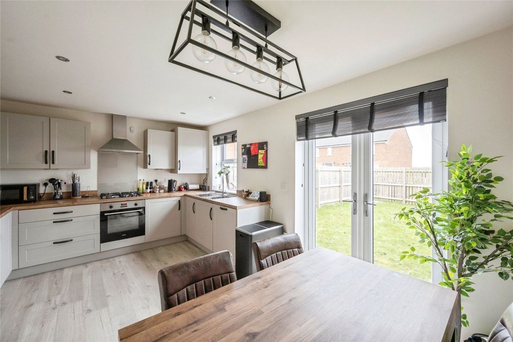 Property photo 2 of 14 Kitchen/Diner