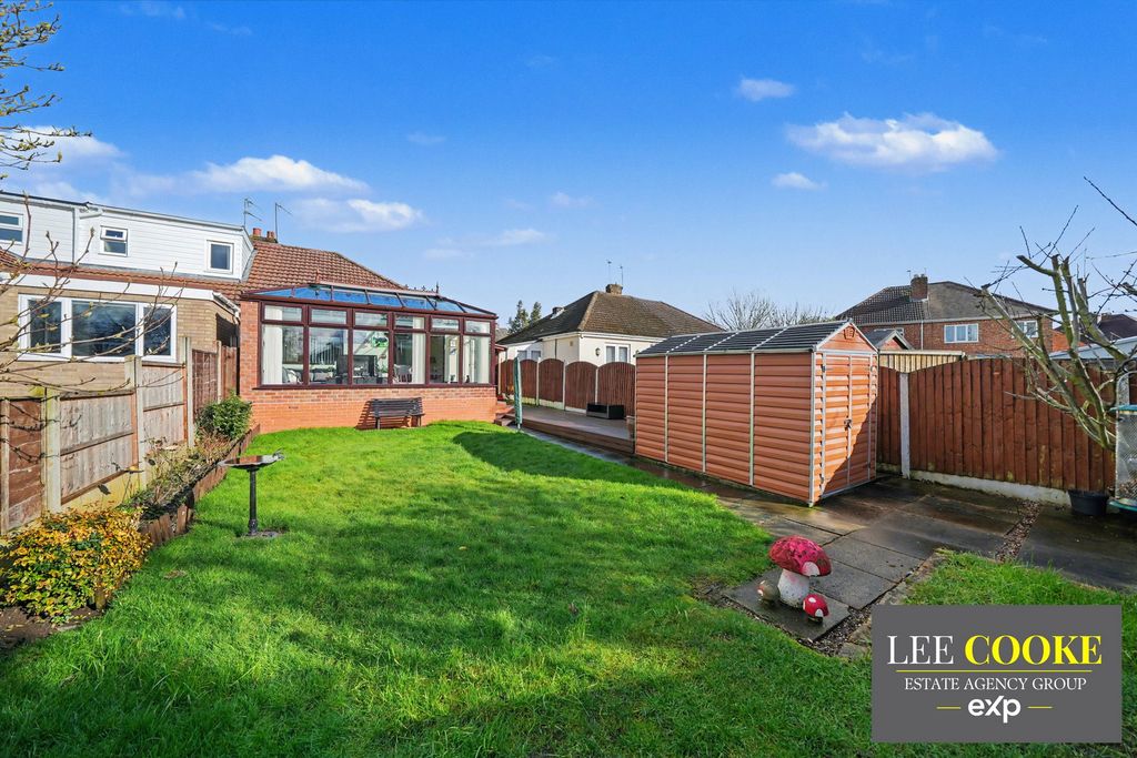 Stubby Lane, Off Broad Lane South, Wednesfield, Wolverhampton WV11, 2 ...