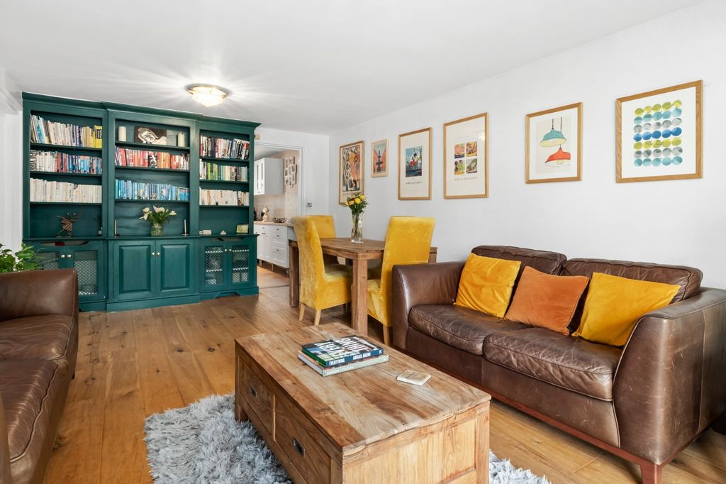 Property photo 1 of 24