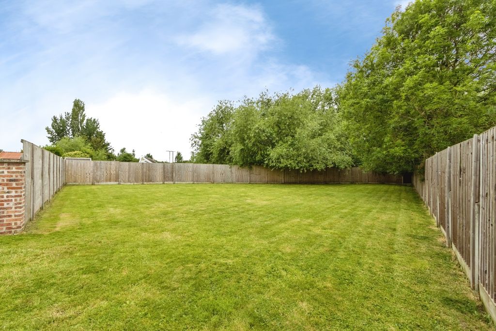 Property photo 3 of 25 Pbox-Img.Jpg