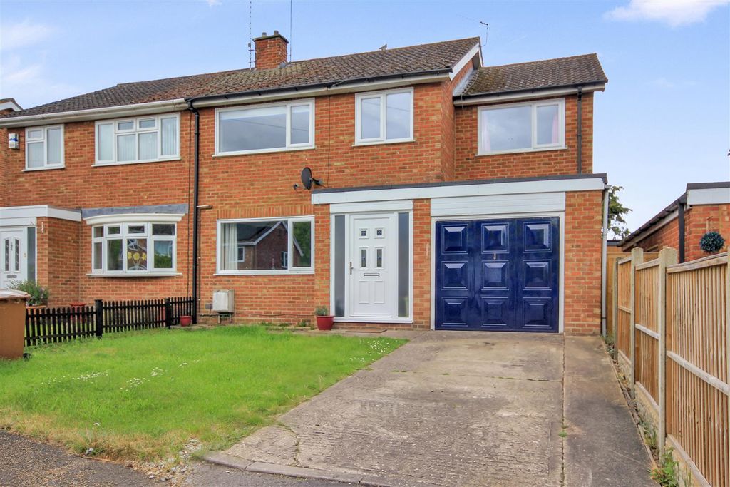 Property photo 1 of 13 Front 1.Jpg