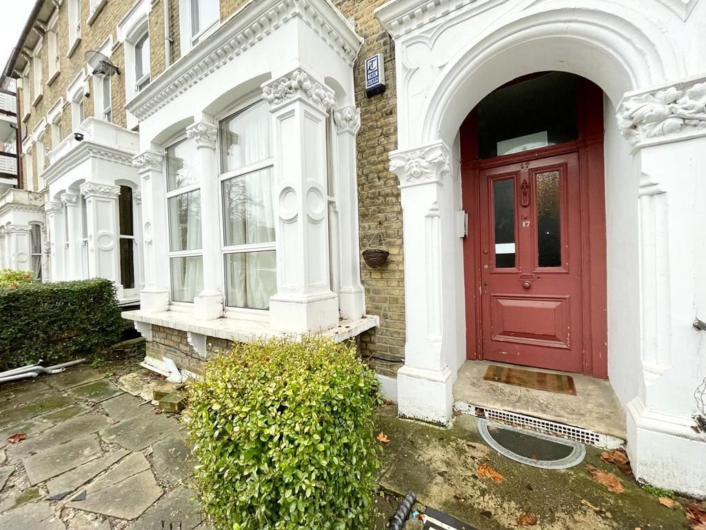 Property photo 2 of 12