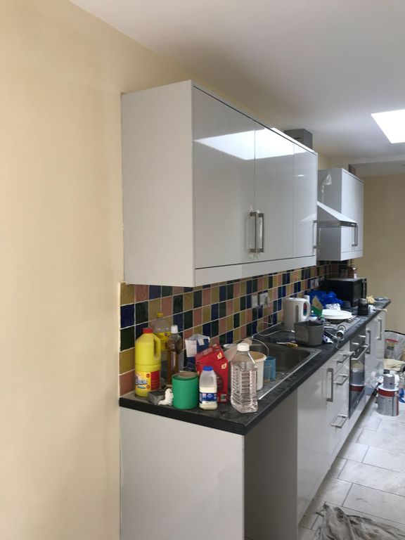 Property photo 1 of 9 4 Bed Semi-Detached House To Rent Becontree Avenue, Dagenham Rm8