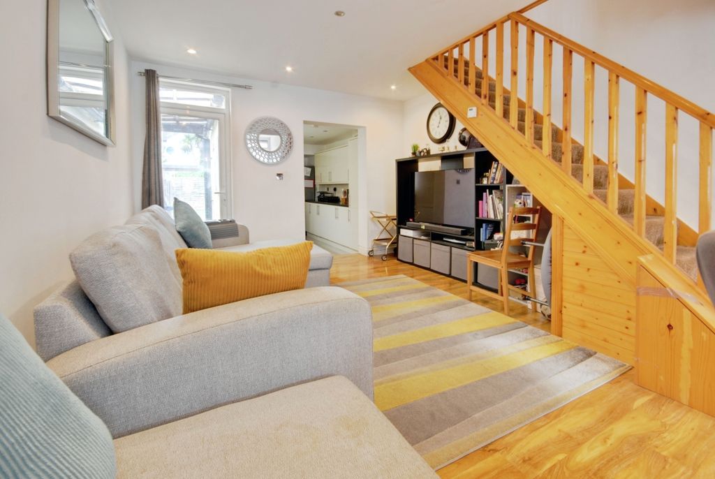 Property photo 2 of 9 Pbox-Img.Jpg