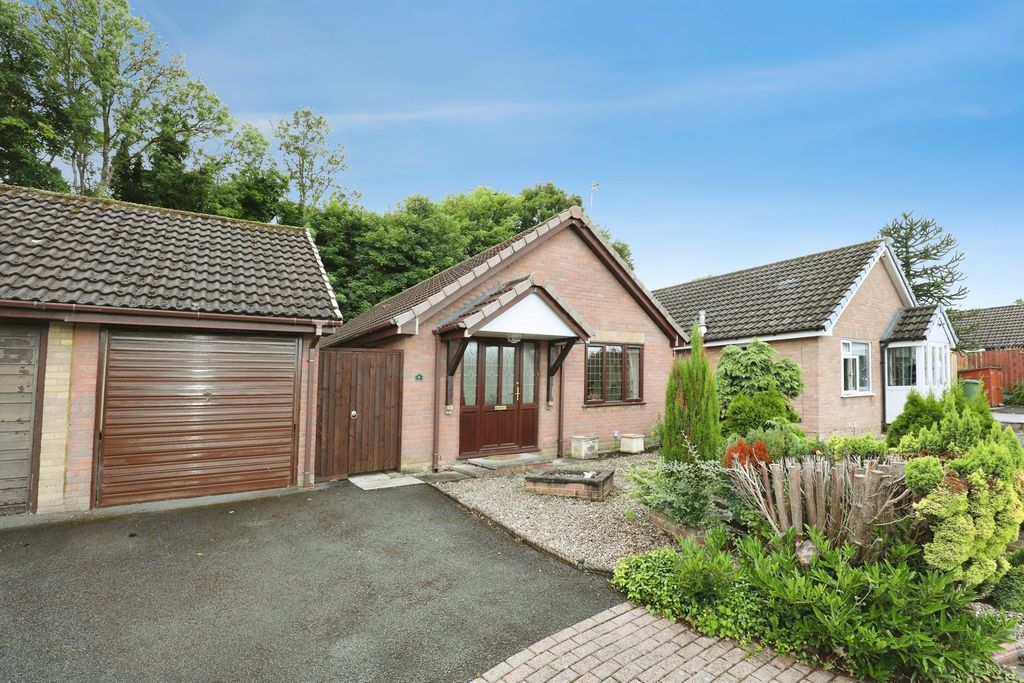 Property photo 1 of 16
