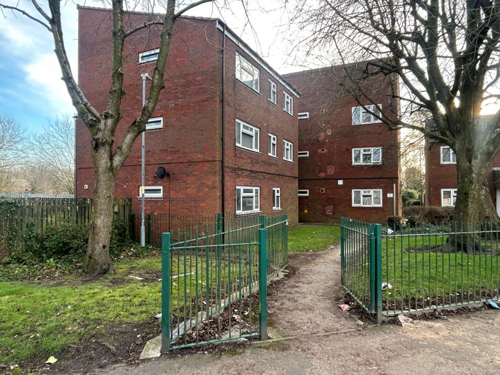 Property photo 1 of 8