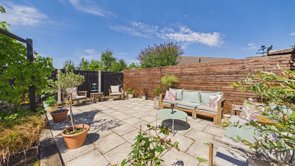 Property photo 3 of 37 5351076
