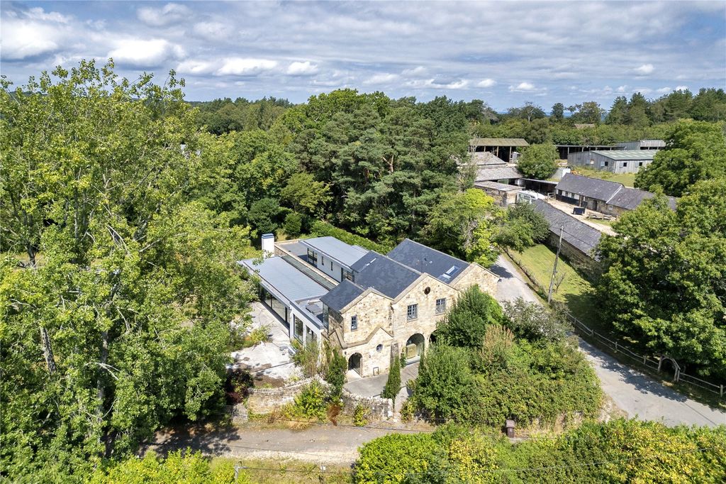 Property photo 3 of 8 Front Elevation