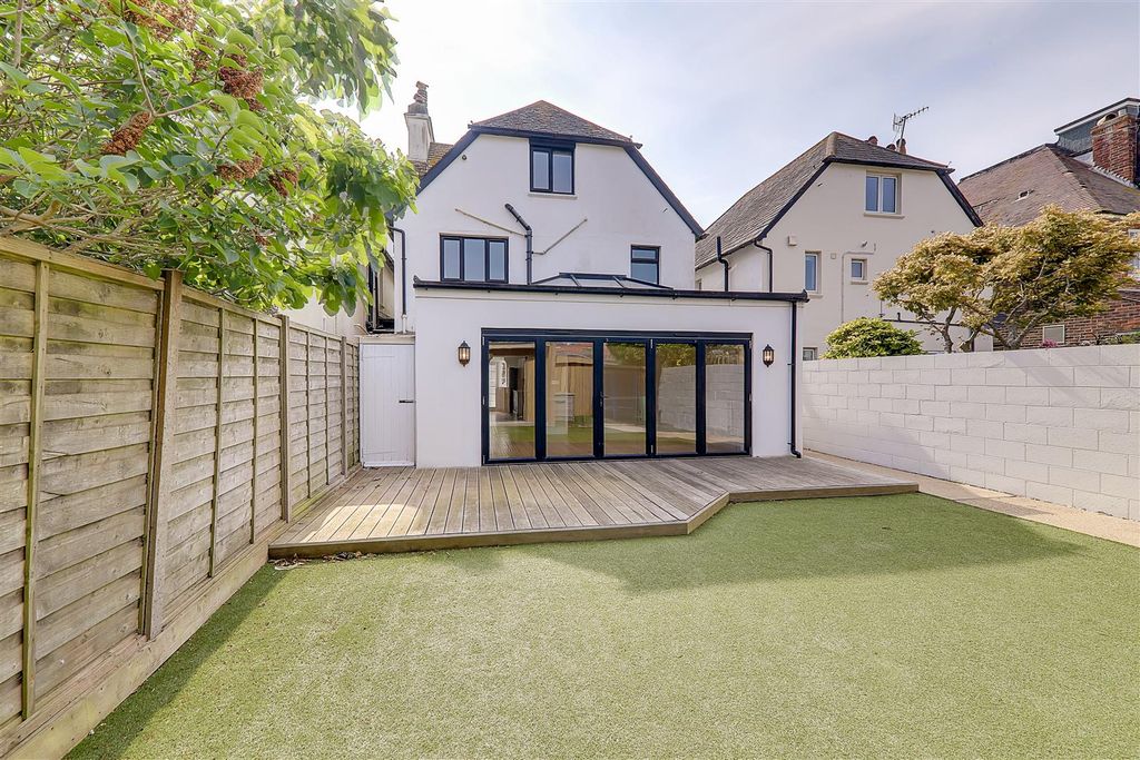 Property photo 2 of 28 Img_5865-Img_5867.Jpg