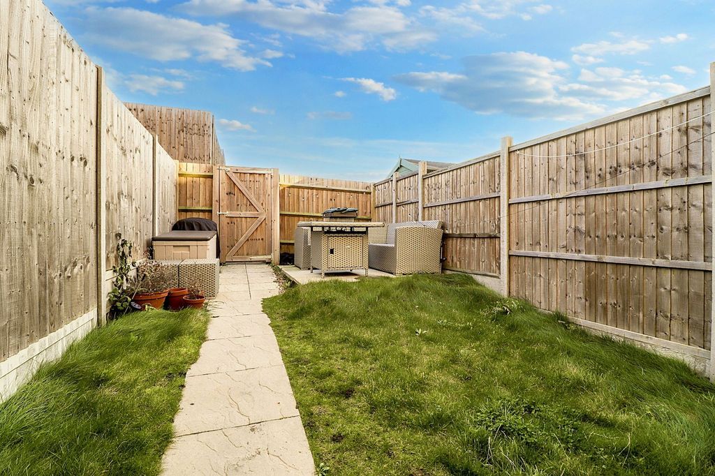 Property photo 3 of 14