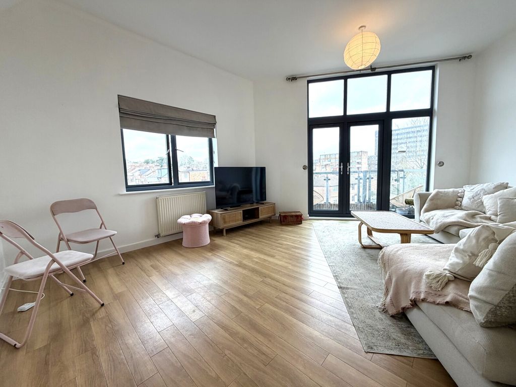 Property photo 3 of 8 Lounge View 3