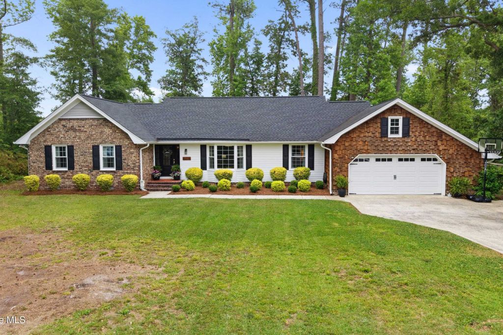 Property photo 1 of 31