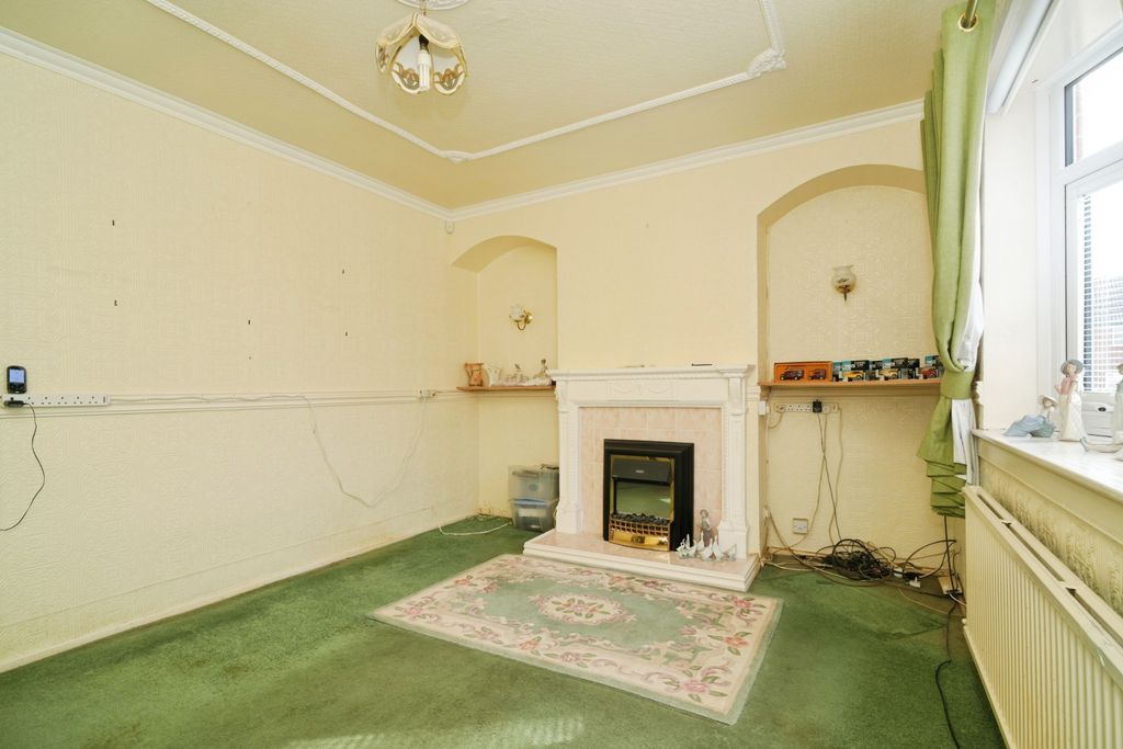 Property photo 3 of 15