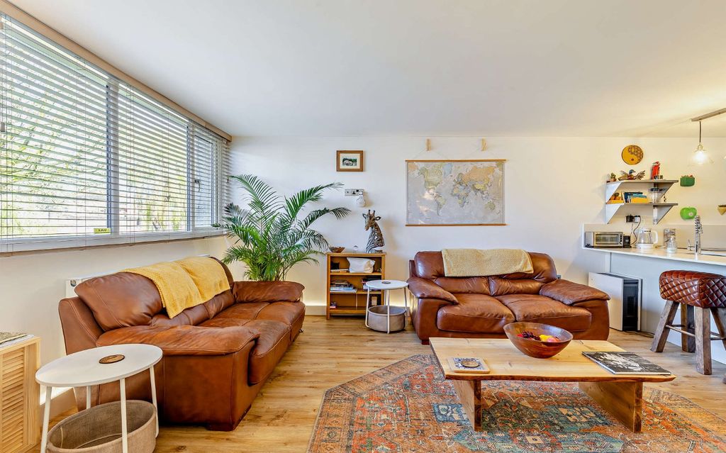 Property photo 3 of 11 Living Area