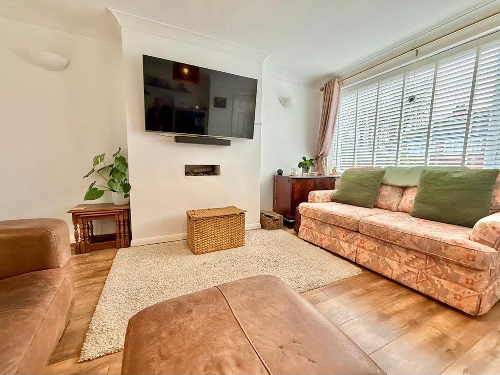 Property photo 3 of 21 Picture No. 03