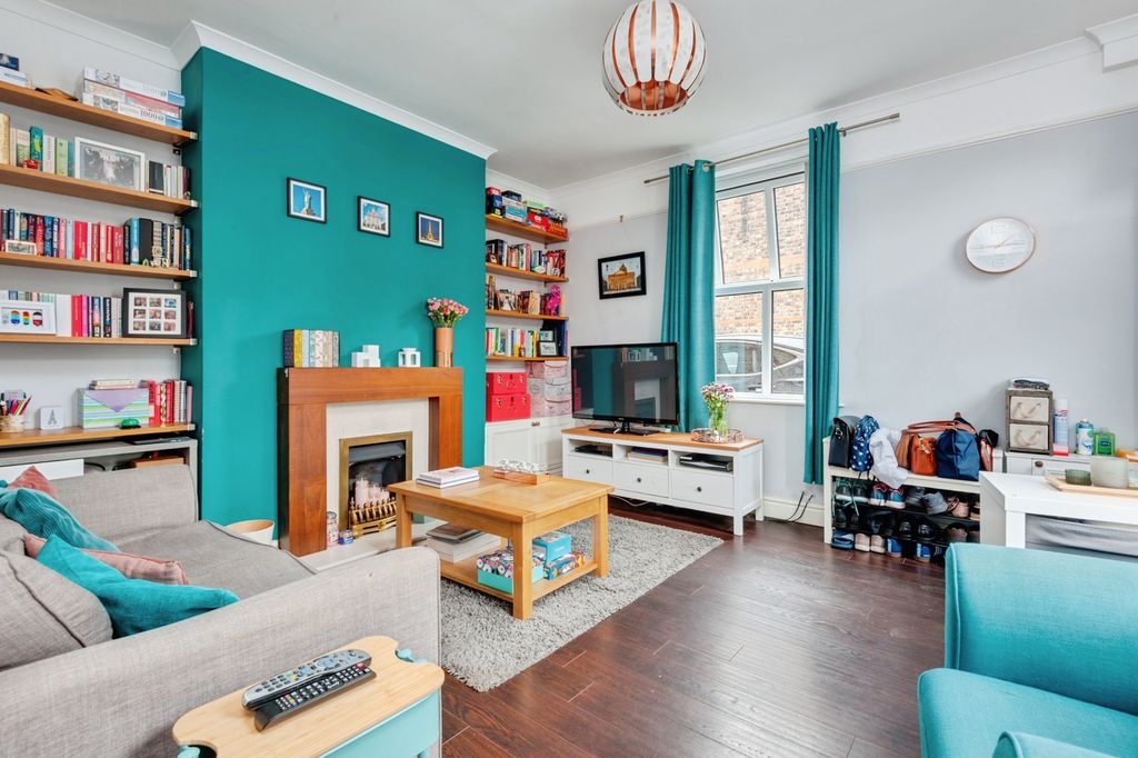 Property photo 2 of 18 Pbox-Img.Jpg