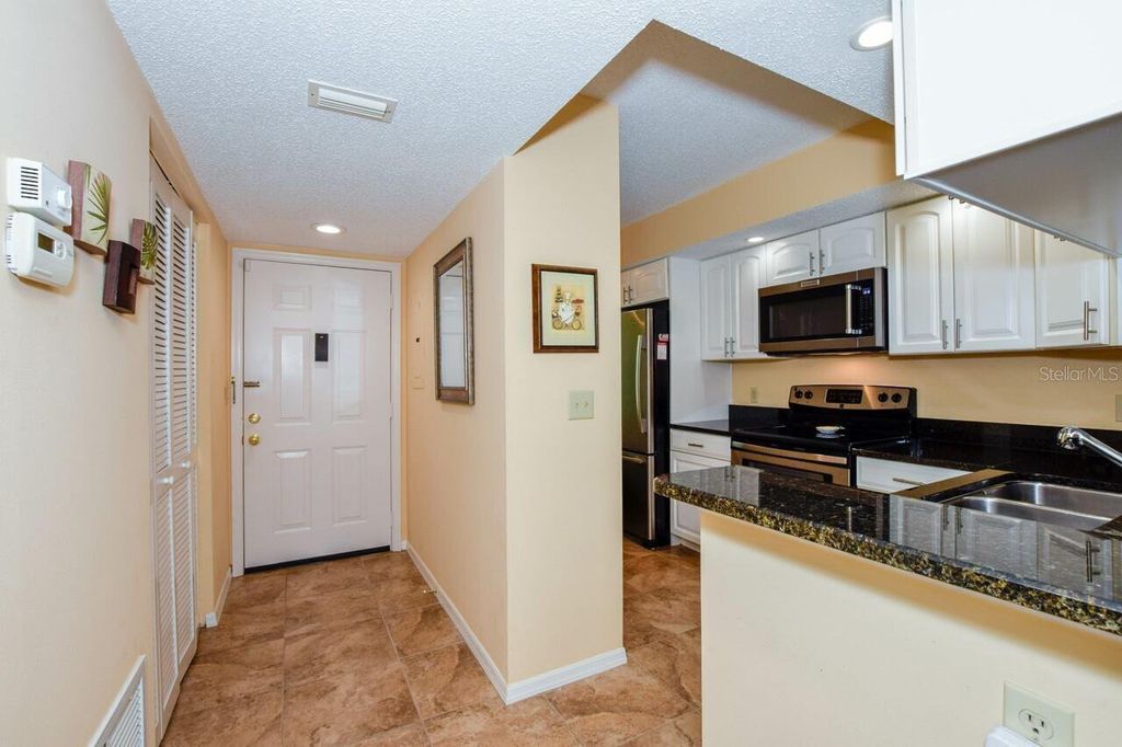 Property photo 3 of 19 <Alttext/>