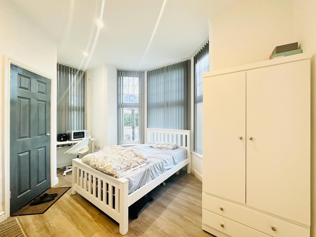 Property photo 1 of 4 Studio Area