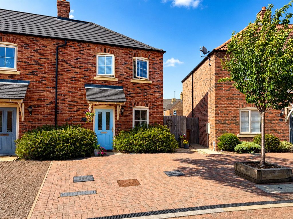 Property photo 1 of 10 Picture No. 02