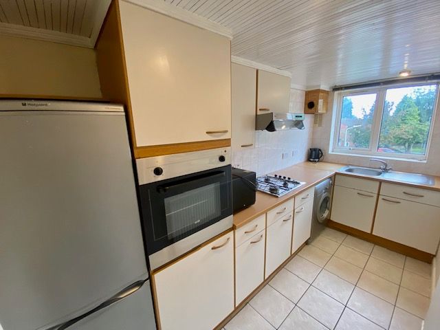 Property photo 3 of 5 Kitchen