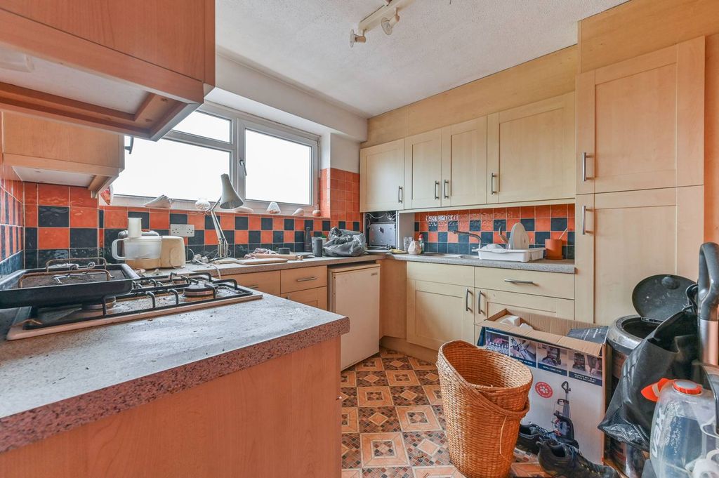 Property photo 3 of 5