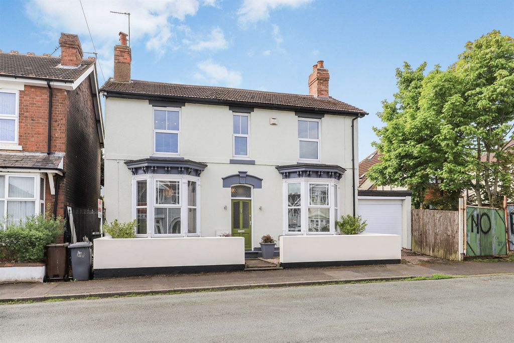 Property photo 1 of 19