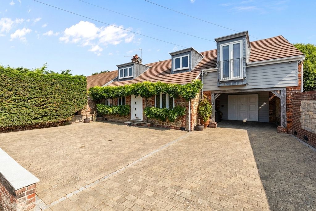 Property photo 1 of 27