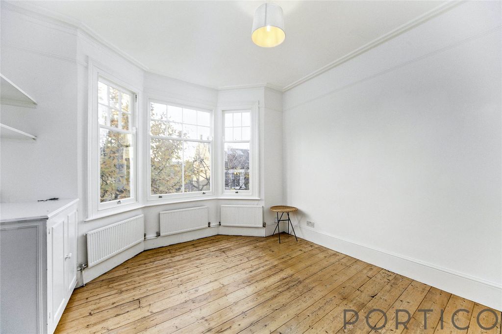 Property photo 2 of 14 Picture No. 28