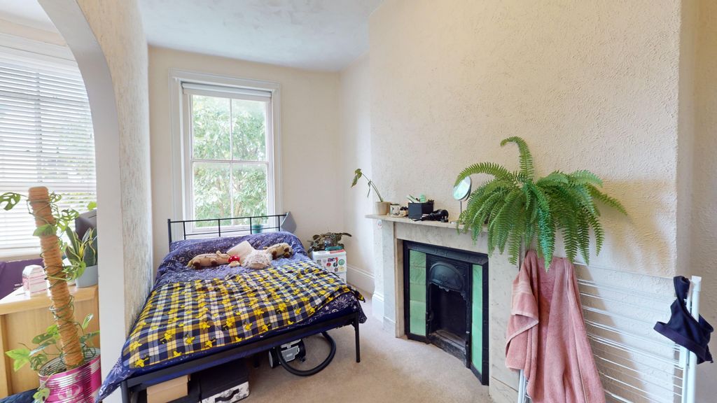 Property photo 3 of 4