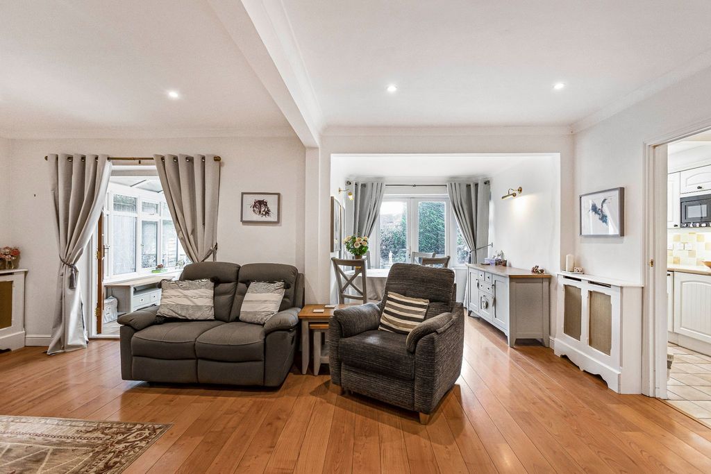 Property photo 3 of 17 Photograph 22