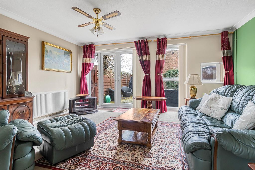 Property photo 2 of 14 12_71651.Jpg