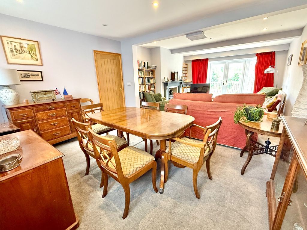 Property photo 3 of 40 4500306