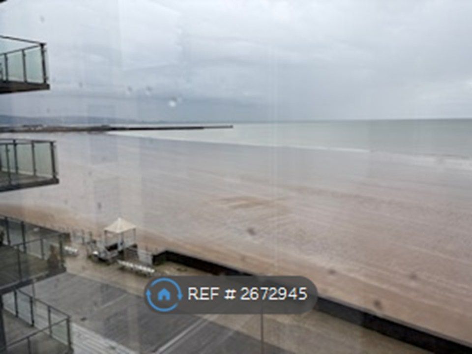 Property photo 1 of 8 Views Over Swansea Bay