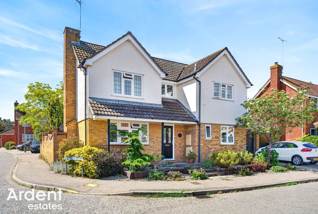 Property photo 1 of 32