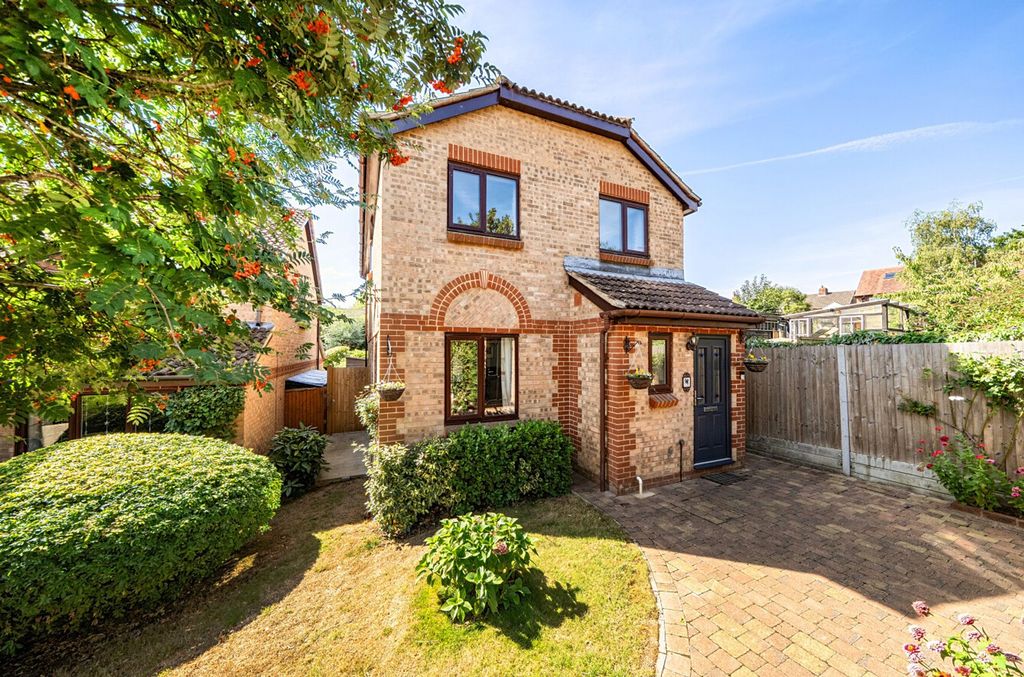 Property photo 1 of 19