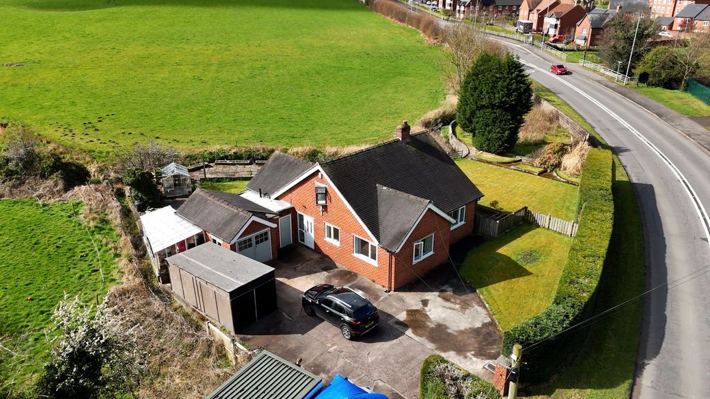 Property photo 1 of 31