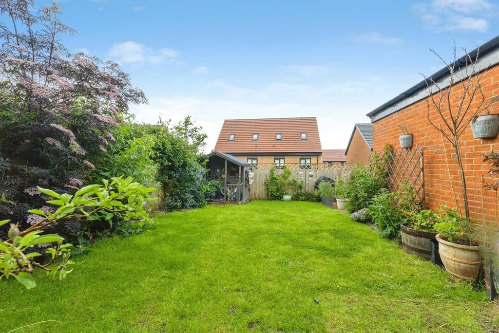 Property photo 2 of 18 Pbox-Img.Jpg