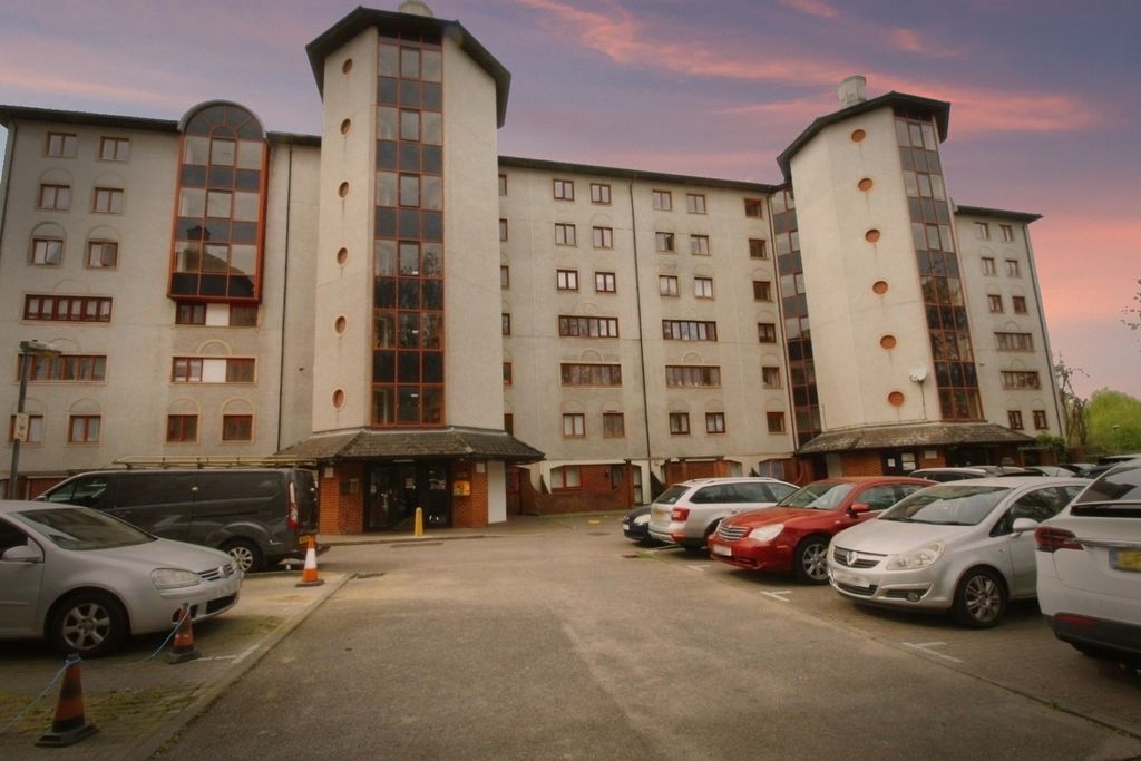 Property photo 1 of 15 Pbox-Img.Jpg