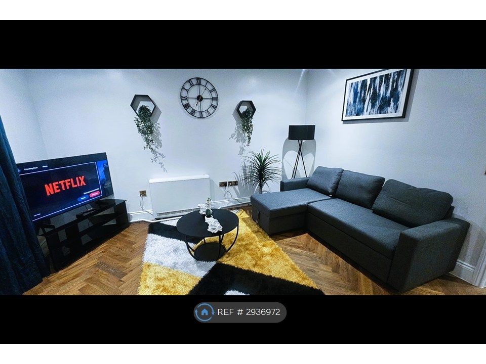 Property photo 2 of 27