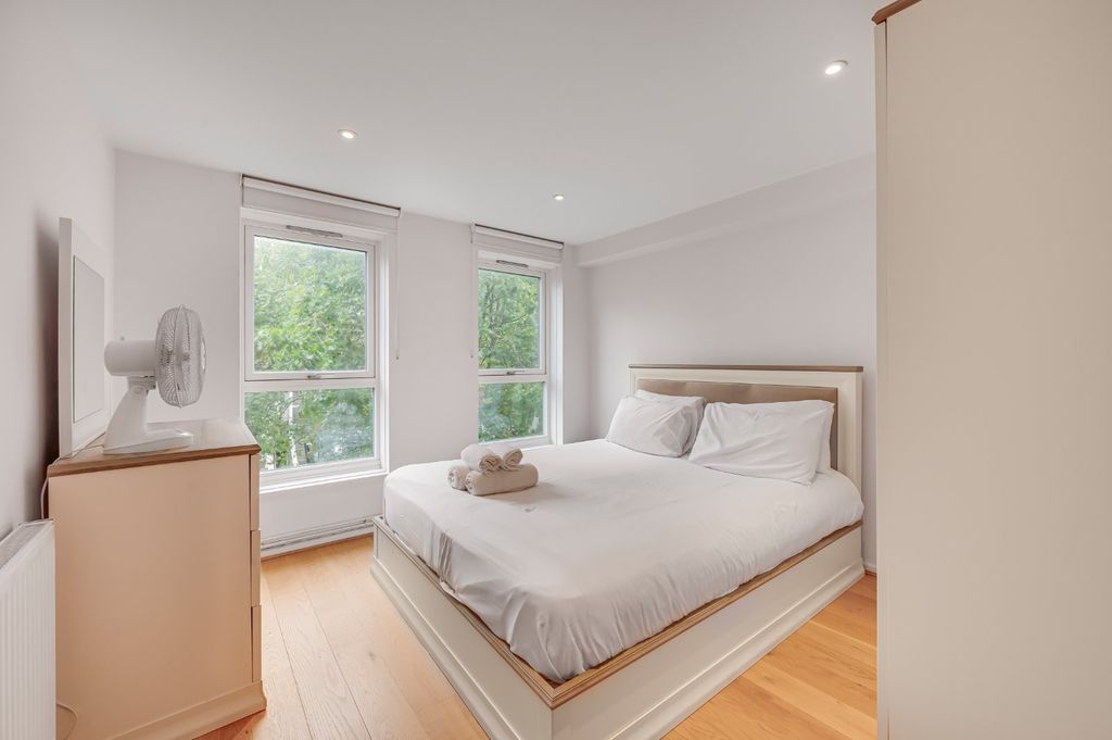 Property photo 2 of 14 Picture 2