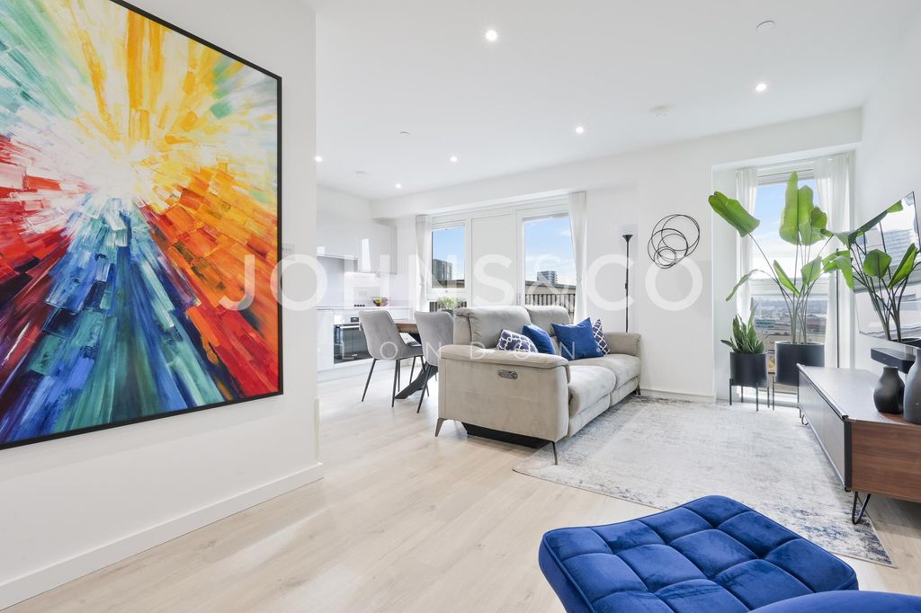 Property photo 2 of 10