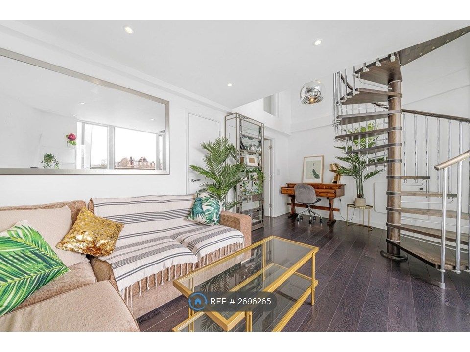 Property photo 2 of 14 Living Room