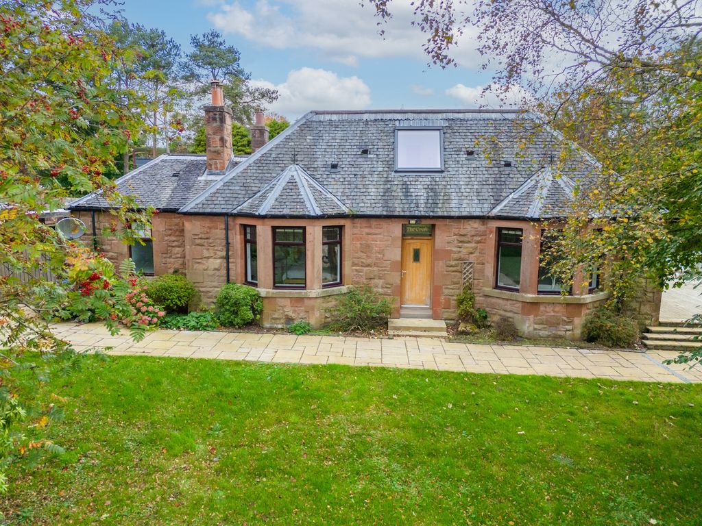 Property photo 1 of 28